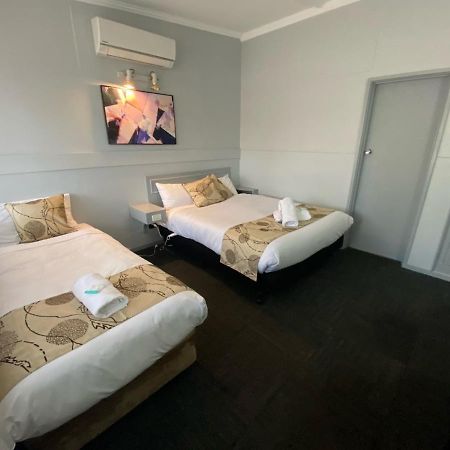 Charlton Motel Bagian luar foto