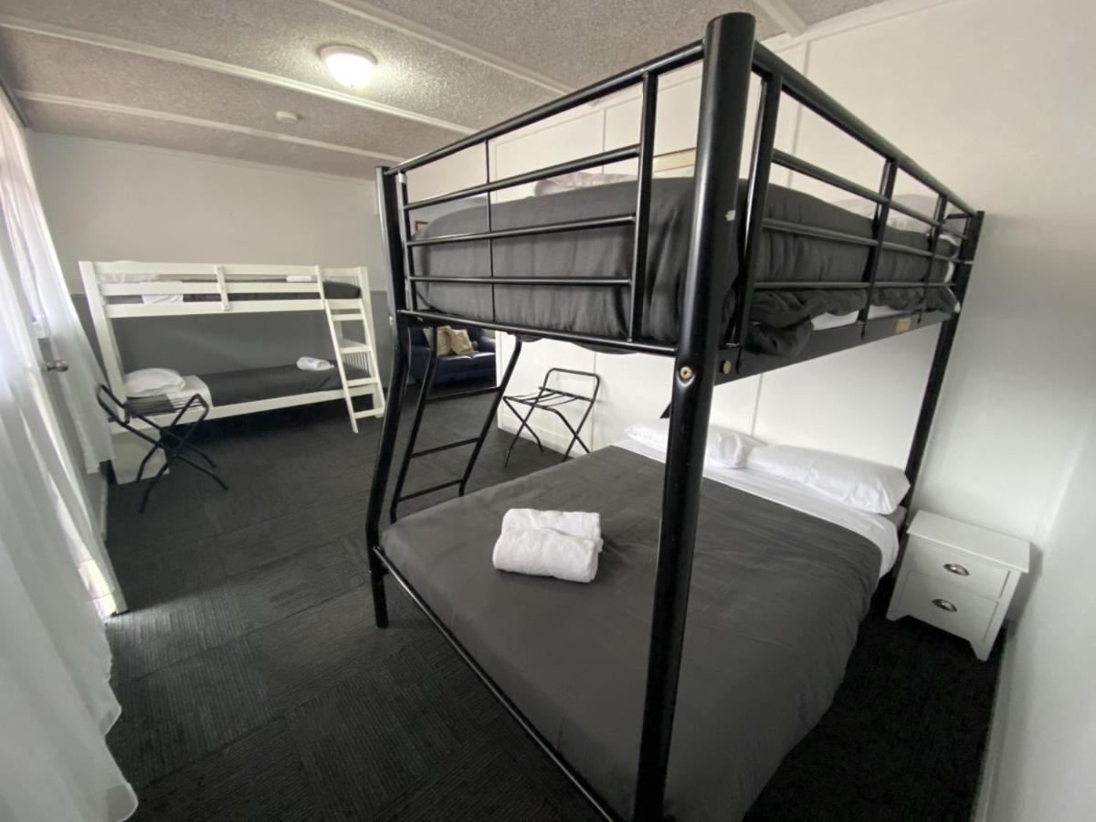 Charlton Motel Bagian luar foto