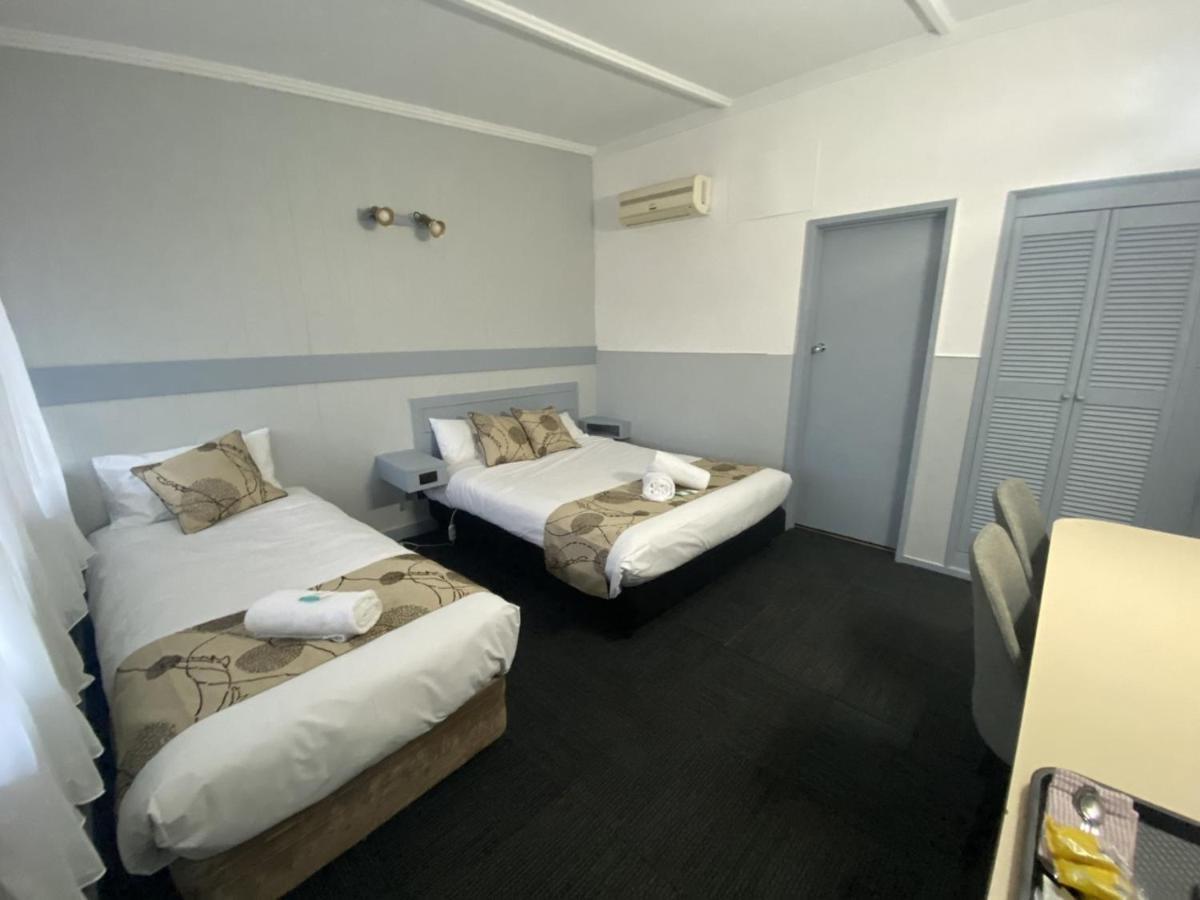 Charlton Motel Bagian luar foto