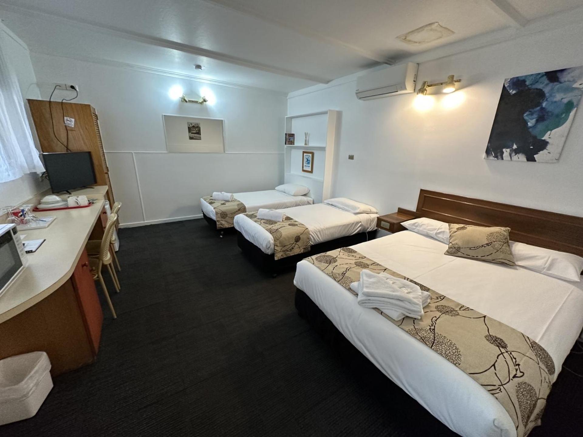 Charlton Motel Bagian luar foto