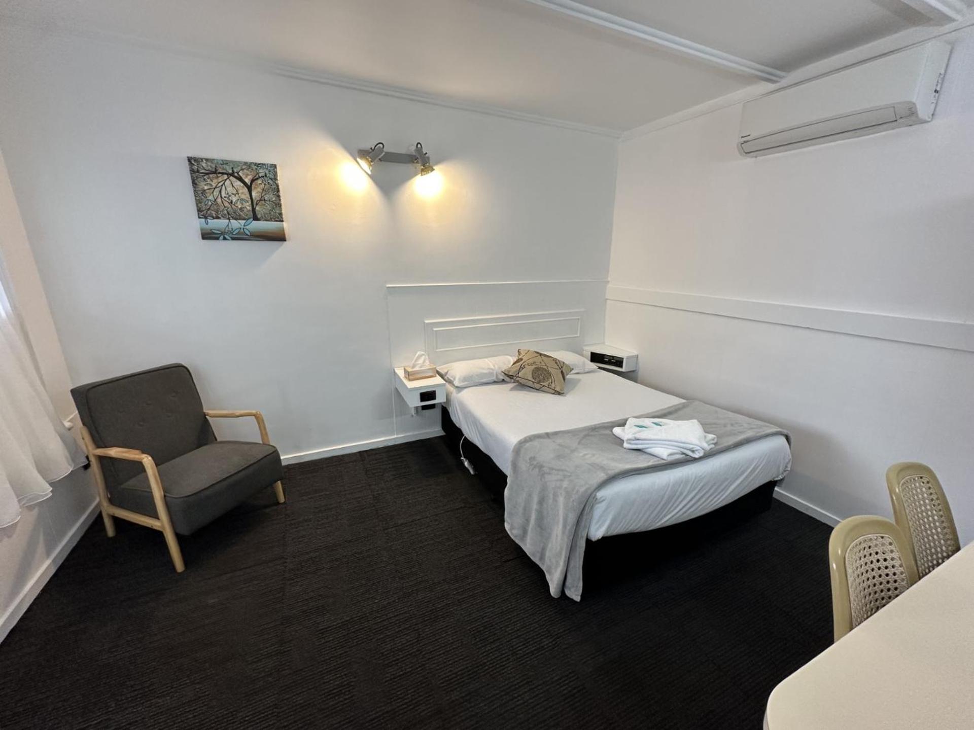 Charlton Motel Bagian luar foto