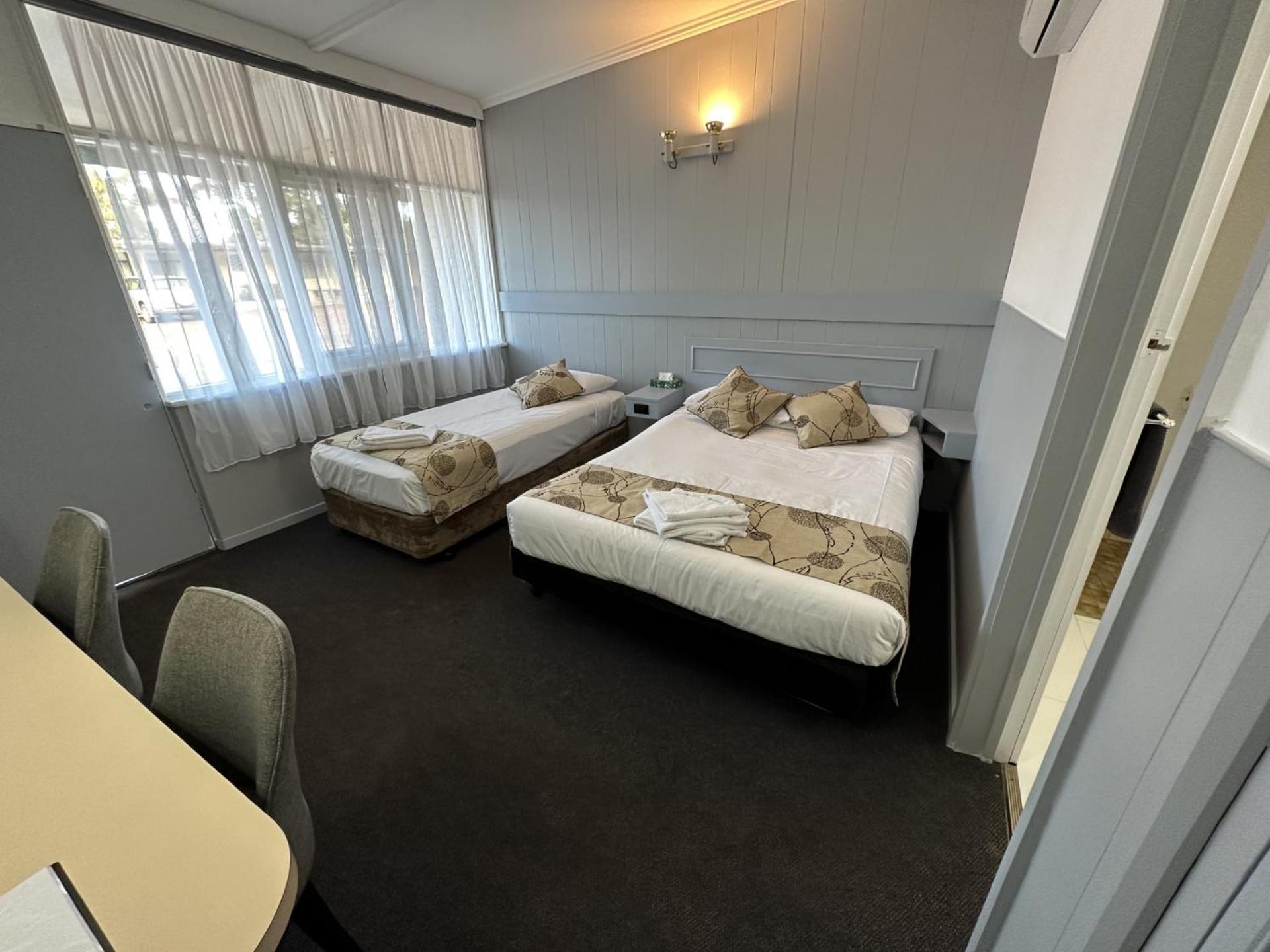 Charlton Motel Bagian luar foto