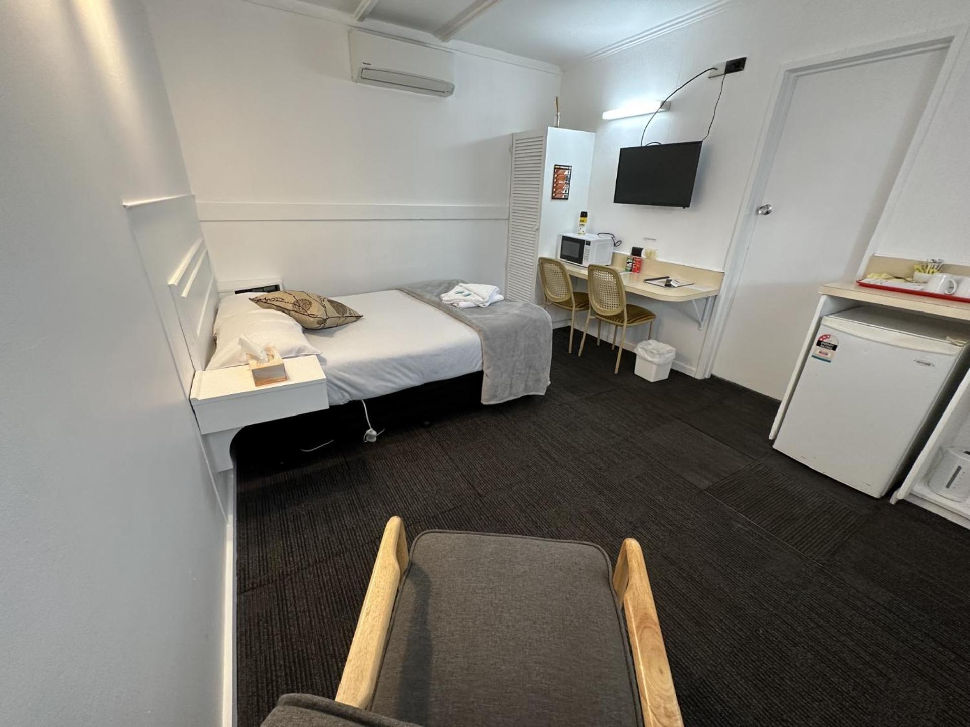 Charlton Motel Bagian luar foto