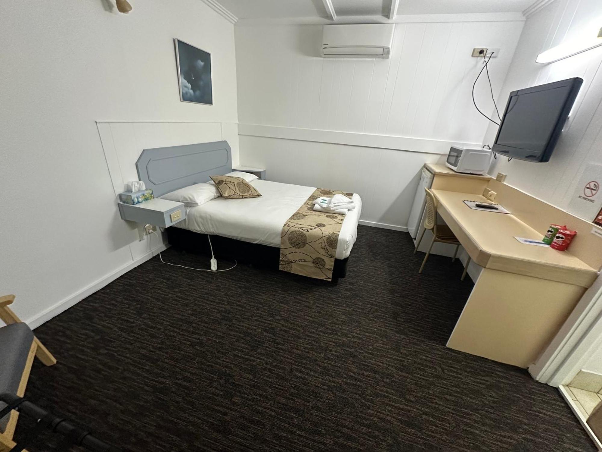 Charlton Motel Bagian luar foto