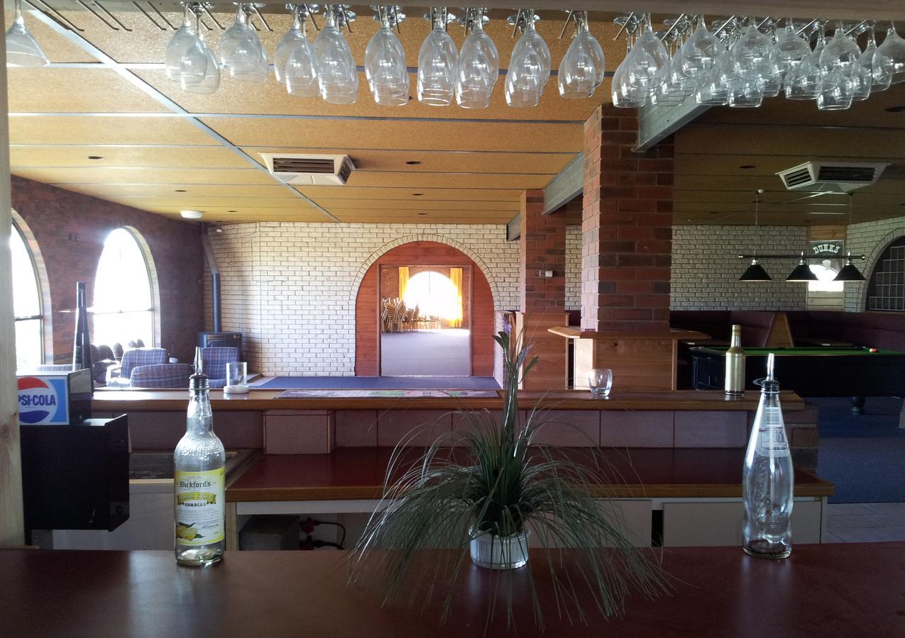 Charlton Motel Bagian luar foto